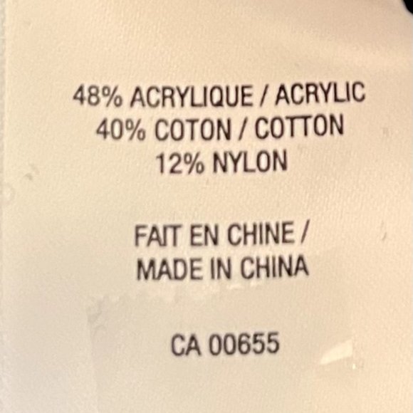 Reitmans cross over black and white sweater - Picture 3 of 5